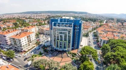 Buca’da Çorba Dağıtımı Tartışması Siyaseti Sarstı: Darp İddiası, Gözaltılar ve Tutuklama