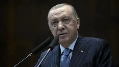 Cumhurbaşkanı Erdoğan'dan alçak provokasyona tepki: Bayrağımıza uzanan kirli elleri bulup hesap soracağız