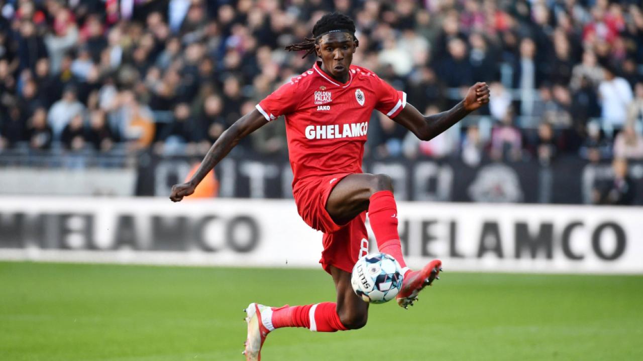 Göztepe’den Geleceğe Yatırım: Orta Sahaya Dwomoh Hamlesi