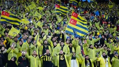 Günlerdir konuşulan yağmurluklar satışa çıktı