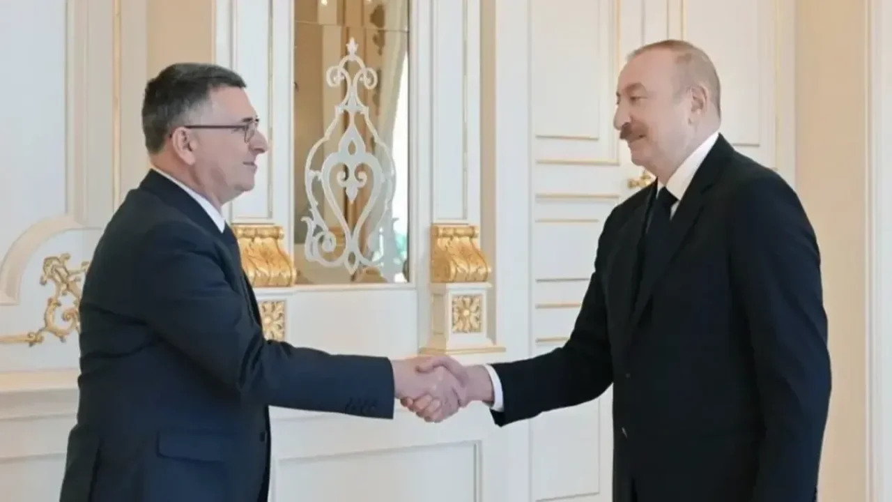 İlham Aliyev, İsrail Dışişleri Bakanı Gideon Saar'ı kabul etti