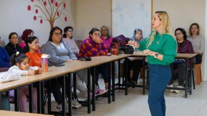 İzmir’in 30 ilçesinde rahim ağzı kanseri farkındalık eğitimleri veriliyor