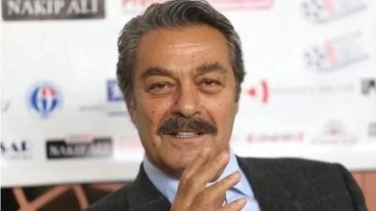 Kadir İnanır Uzun Tedavi Sürecinin Ardından İlk Kez Ayağa Kalktı