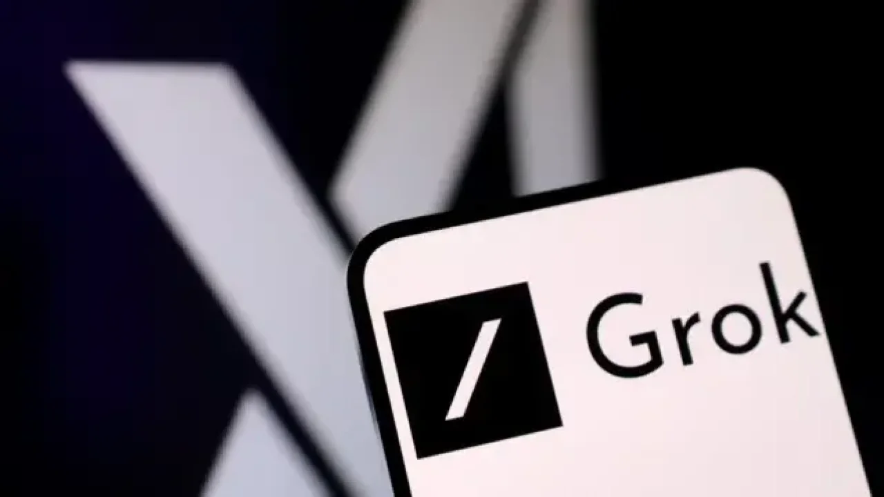 X'in sahibi Elon Musk, Grok tepkilerine yanıt verdi