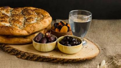 30 Gün Oruç Tutan Bir İnsanın Vücudunda Neler Olur?