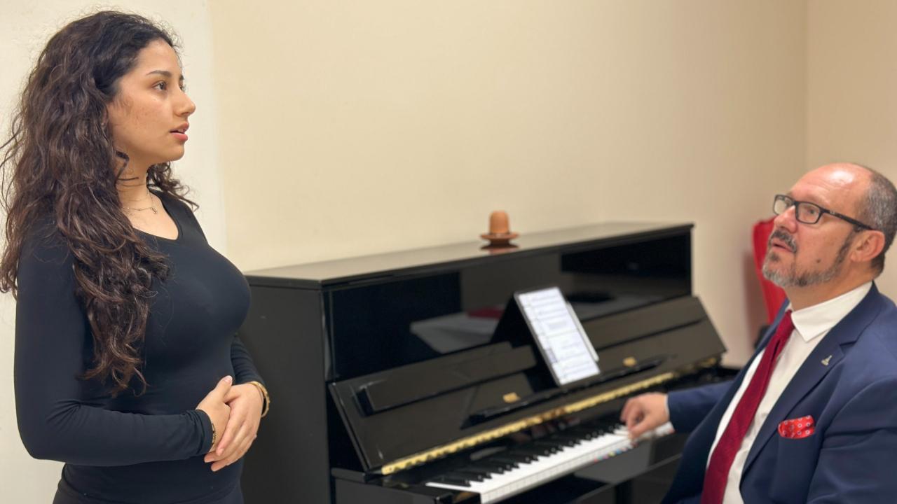 İzmir Büyükşehir Belediyesi gençlerin sanat yolculuğunu destekliyor