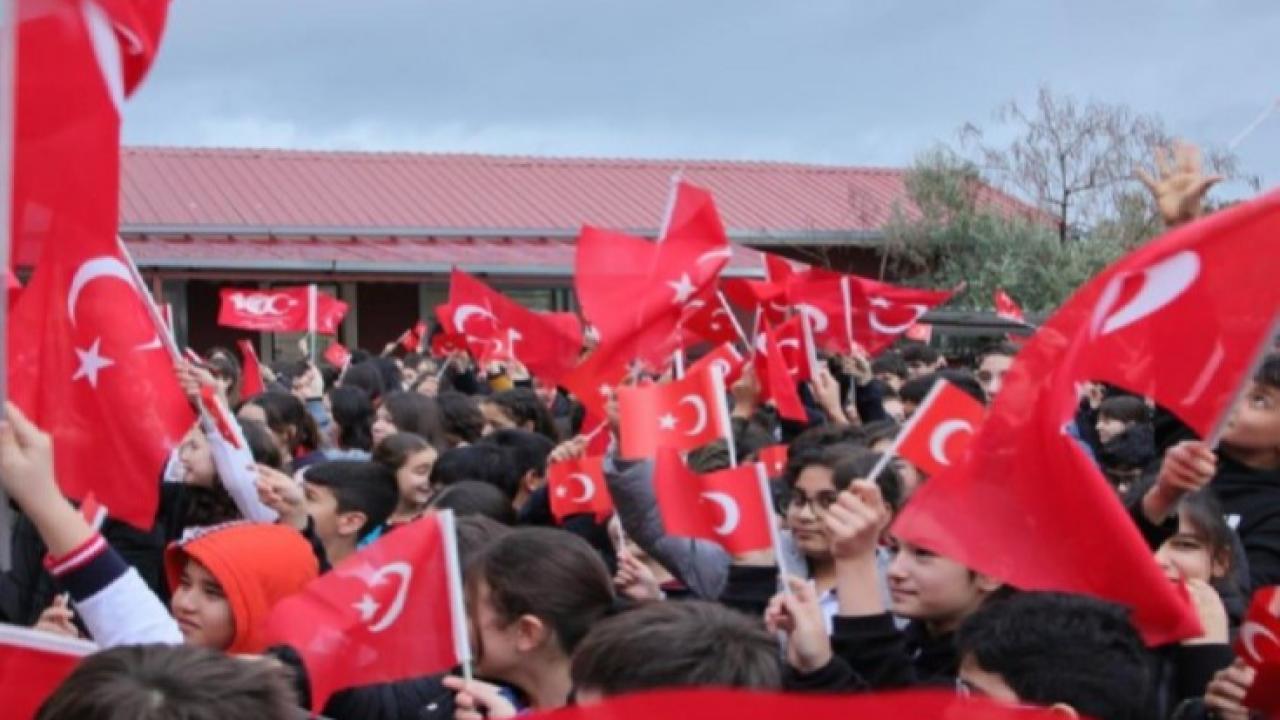 İzmir'de eğitimde ikinci dönem 'kırmızı-beyaz' başladı