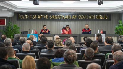İzmir’de Yangın Yönetmeliği Masaya Yatırıldı: Konaklama Tesislerine Sıkı Denetim