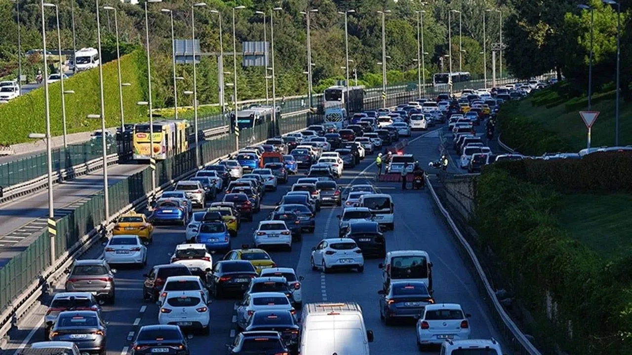 Modifiye Araçlara Yeni Düzenleme: Trafikten Men ve Yüksek Para Cezası