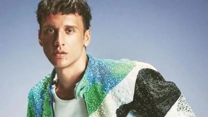 Şarkıcı Edis hakkında yakalama kararı