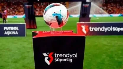 Süper Lig'de maç saatleri değişti