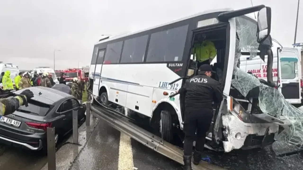 Başakşehir’de zincirleme kazada mucize: “Şehit oldu” denilen polis hayata döndü