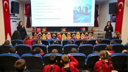 Bornova’da öğrencilere sağlık eğitimi: Okullarda bilinçlendirme programı başladı
