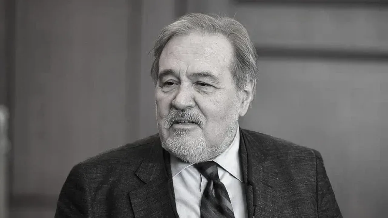 İlber Ortaylı’ya Son Veda: Fatih Camii Haziresi’ne Defnedildi