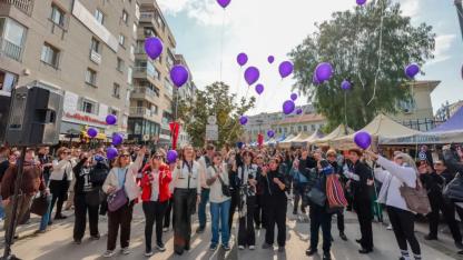 İzmir’de kadın emeği festivalle kutlanıyor: Konak’ta kermes ve konserler