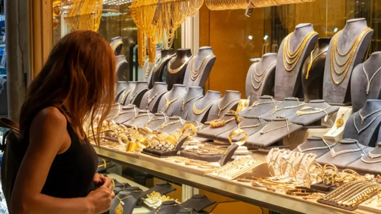 Altın piyasasında belirsizlik sürüyor: Uzmanlardan “15 güne dikkat” uyarısı