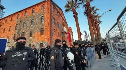 İzmir’de Meslek Fabrikası etrafında yaşanan kriz, uluslararası bir programı yarıda bıraktıracak kadar büyüdü