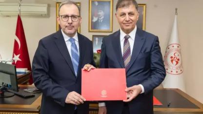 İzmir’de uzun yıllardır gündemde olan Karşıyaka Stadı projesinde önemli bir gelişme yaşandı