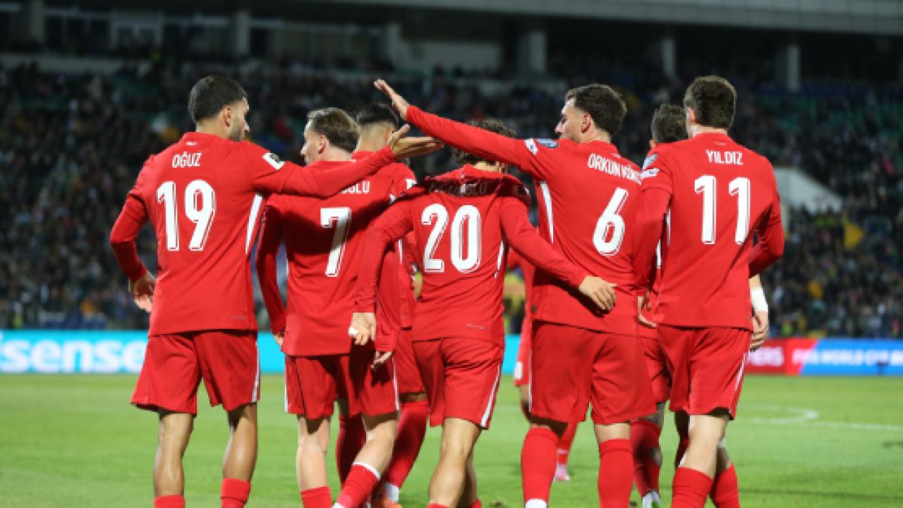 Köşeyi Döndüler! “Bizim Çocuklar” Servet Değerinde Ödüllerle Taçlandı