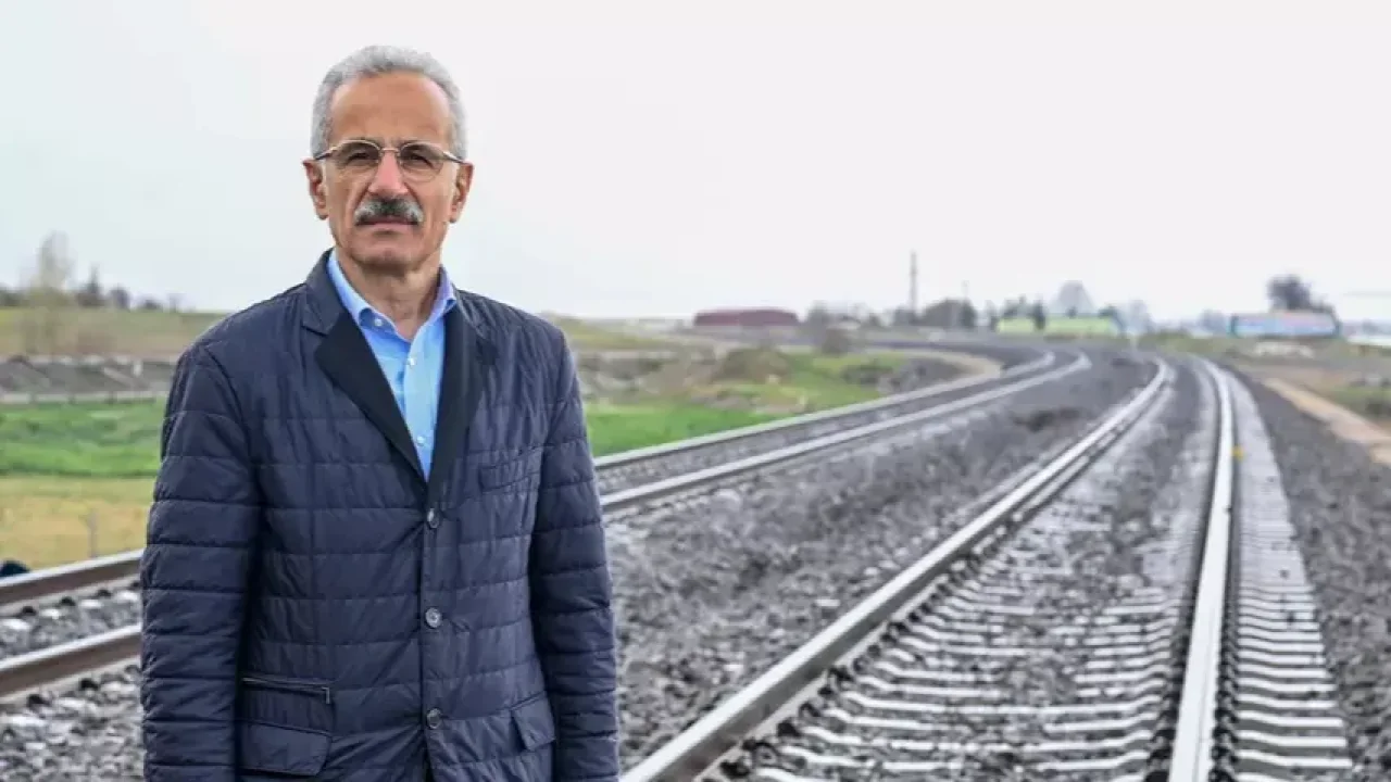 SURİYE SINIRINDA 350 KİLOMETRELİK DEMİRYOLU YENİDEN HİZMETTE