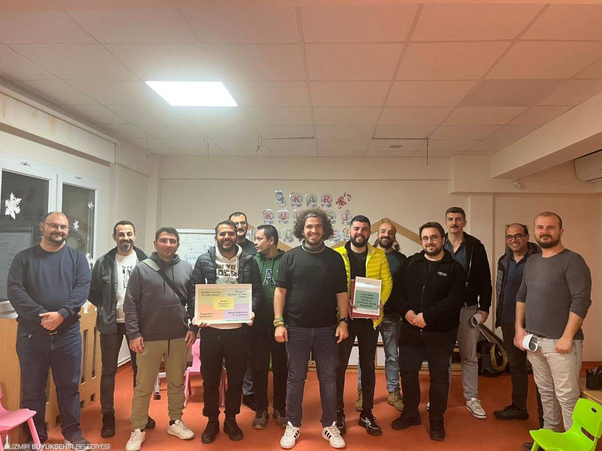 İzmirli Babalar “Yeni Nesil Babalığı” BADEP ile Öğreniyor