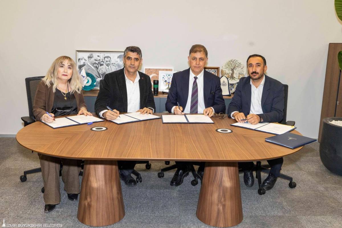 Başkan Tugay: “Hep birlikte İzmir’e hizmet etmenin onurunu yaşıyoruz”