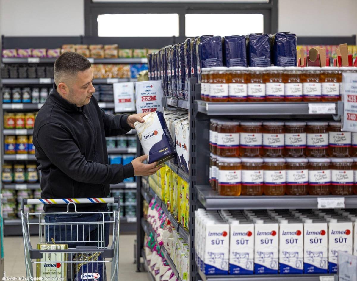 İzmir Büyükşehir Belediyesi tarafından hayata geçirilen tanzim satış modeli İZMAR, kent genelinde yaygınlaşmaya devam ediyor