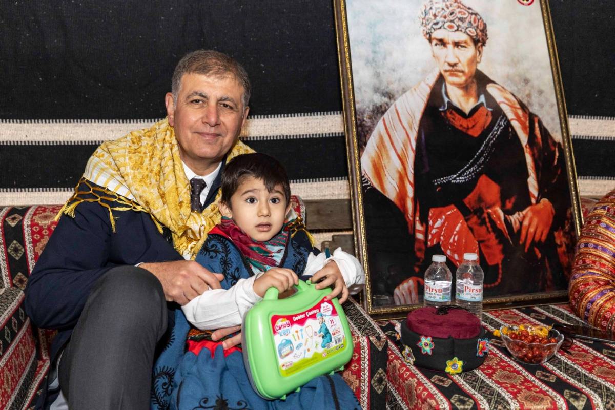 İzmir Yörük Şöleni Başladı: Başkan Tugay’dan “Kararlı Olun” Mesajı